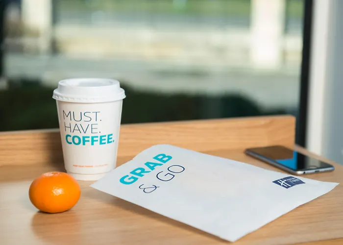 Holiday Inn Express London Luton Airport By IhgAirport Hotel